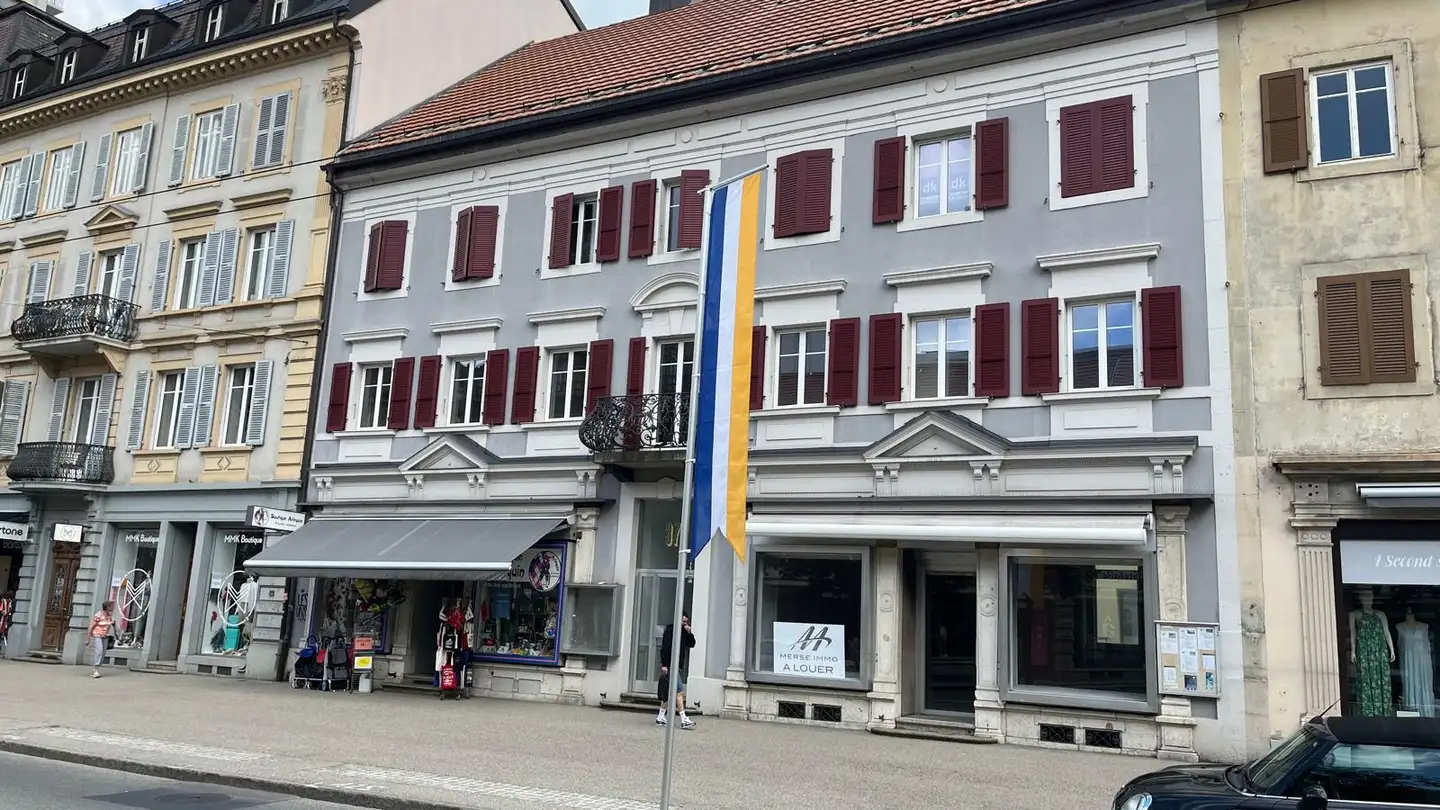 Bureau à louer - Avenue Léopold-Robert 37, 2300 La Chaux-de-Fonds