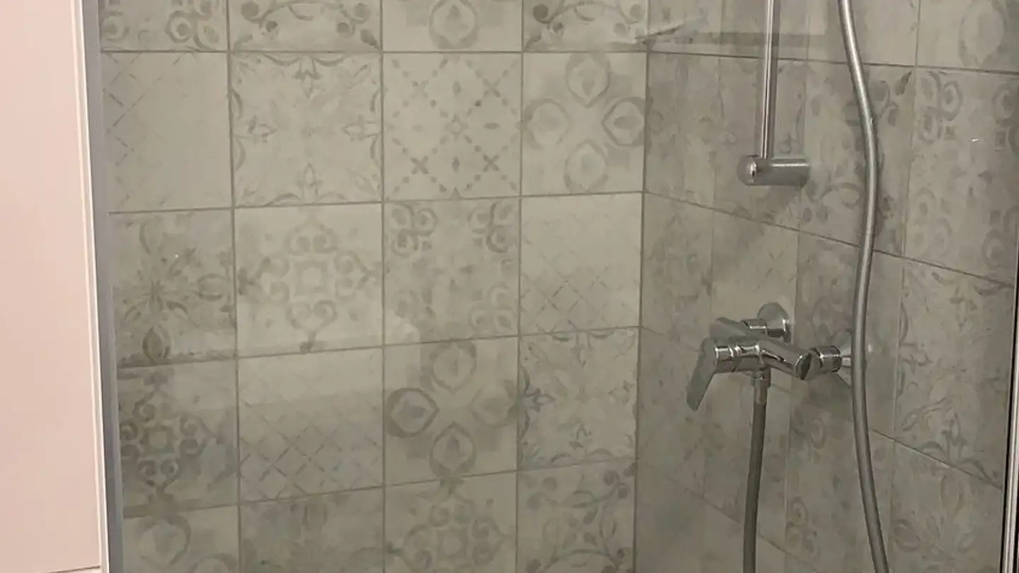Single room for rent - 1073 Savigny - Photo 2