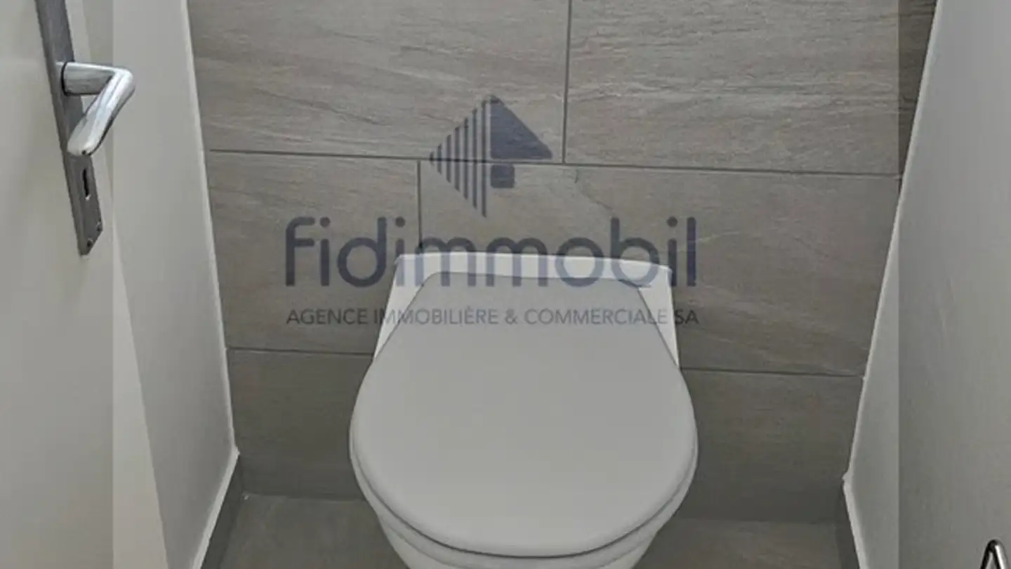 Apartment for rent - Chemin De Bellevue, 2022 Bevaix - Photo 4