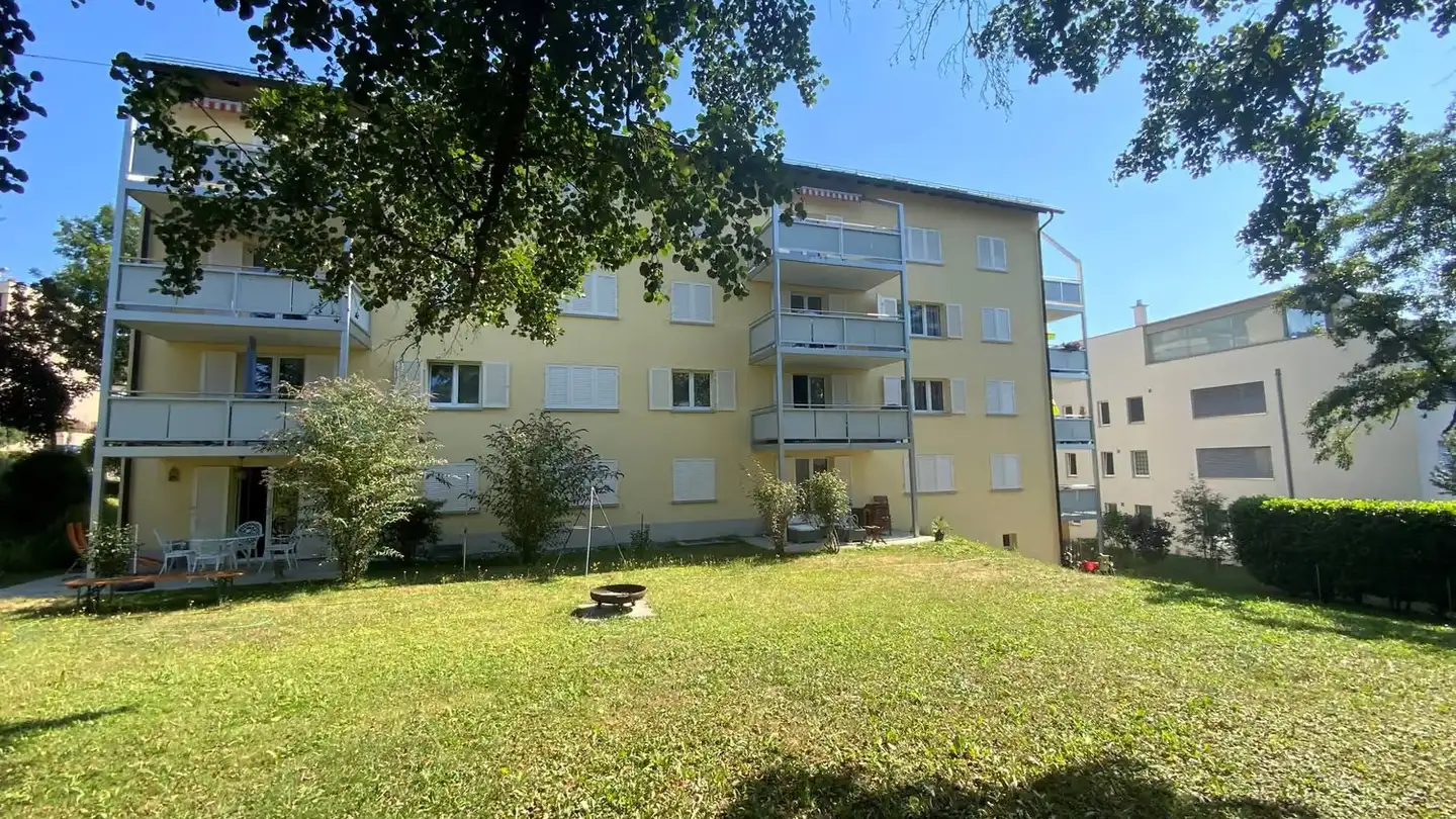 Appartement à louer - 8447 Dachsen