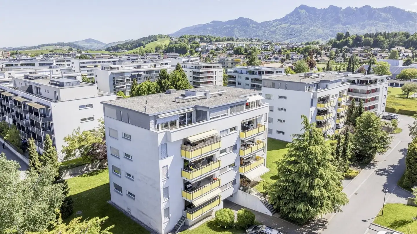 Apartment for rent - Rue De La Berra 54, 1630 Bulle - Photo 2