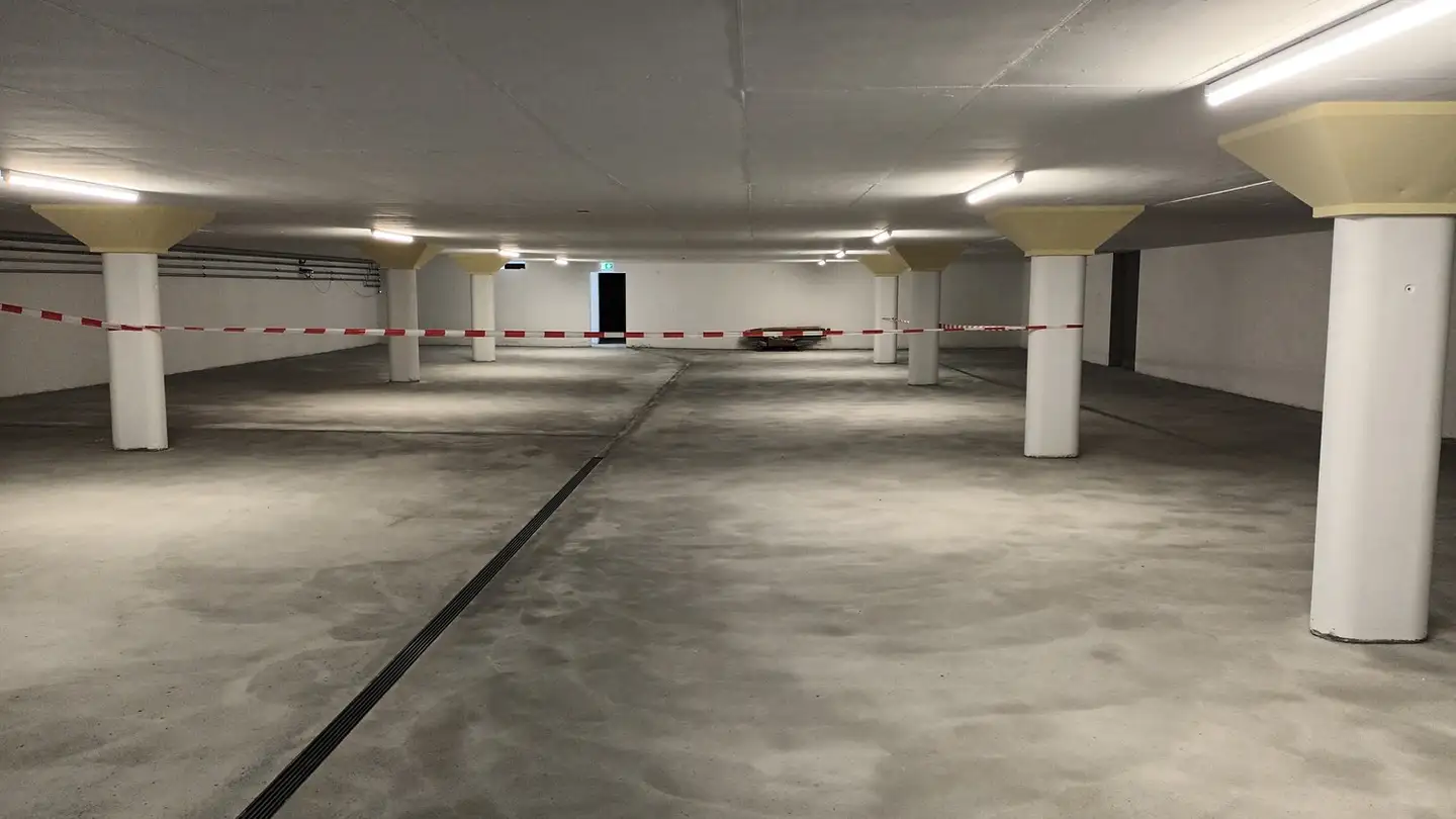 Single garage for rent - Giacomettistrasse 20, 3006 Bern