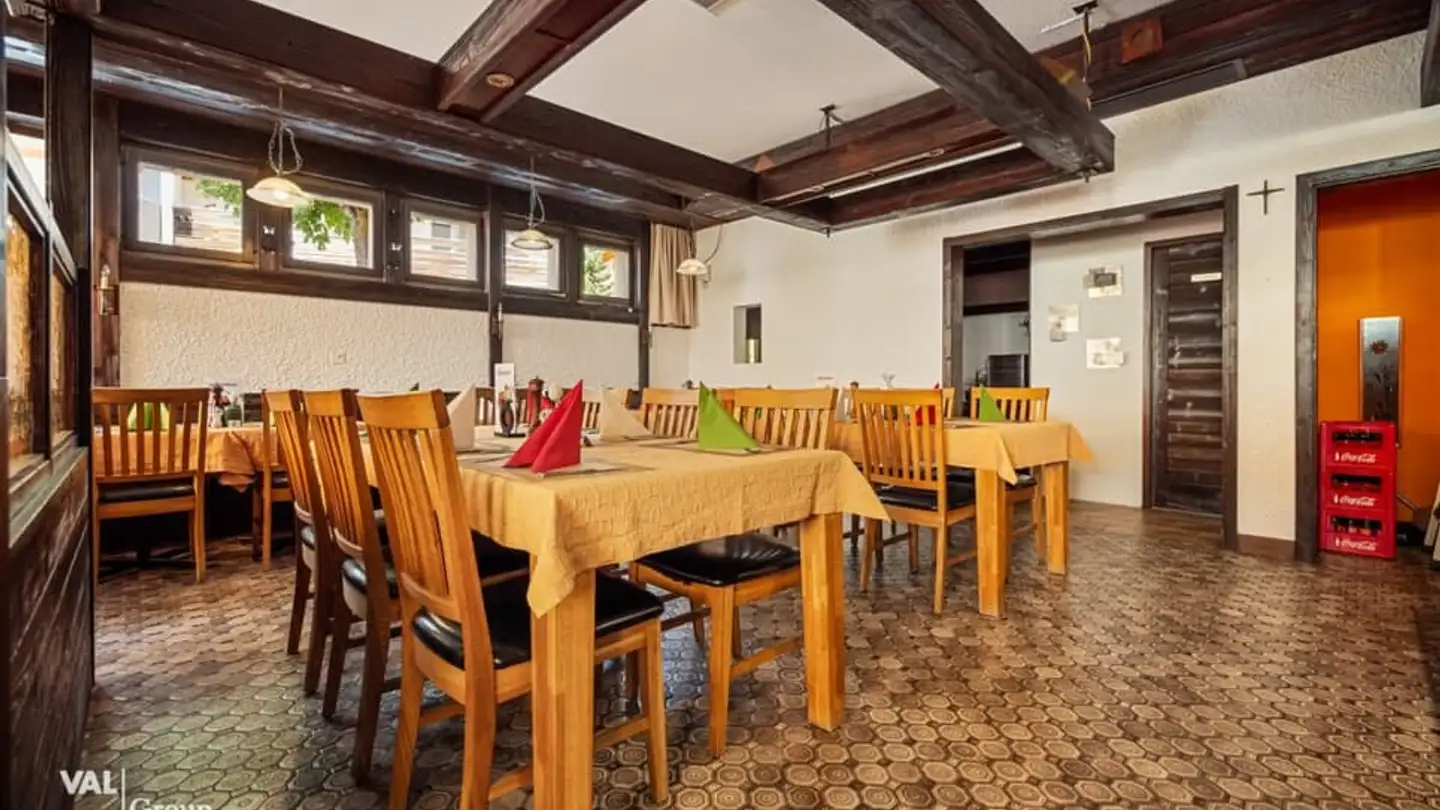 Commercial for sale - 3954 Leukerbad - Photo 3