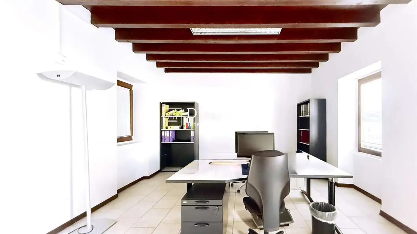 Spazio ufficio in vendita - Via Stand 22, 6830 Chiasso