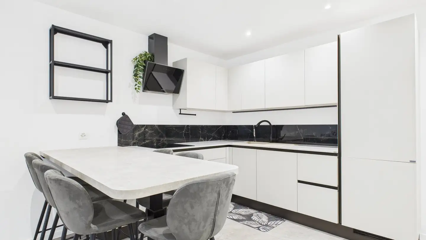 Apartment for rent - 6802 Rivera