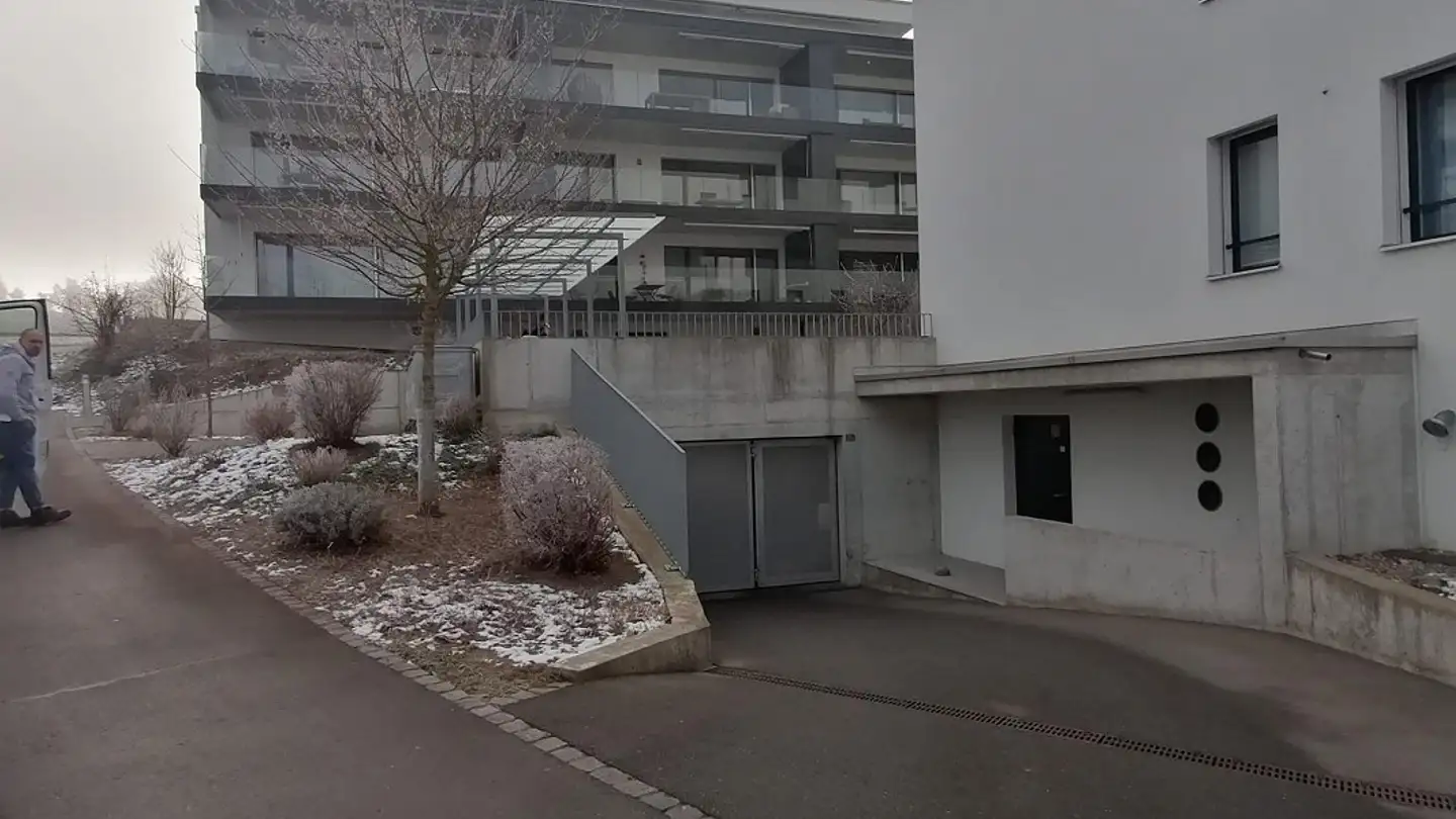 Parcheggio sotterraneo in affitto - Bachtelenrain 18a, 3098 Schliern b. Köniz - Photo 2