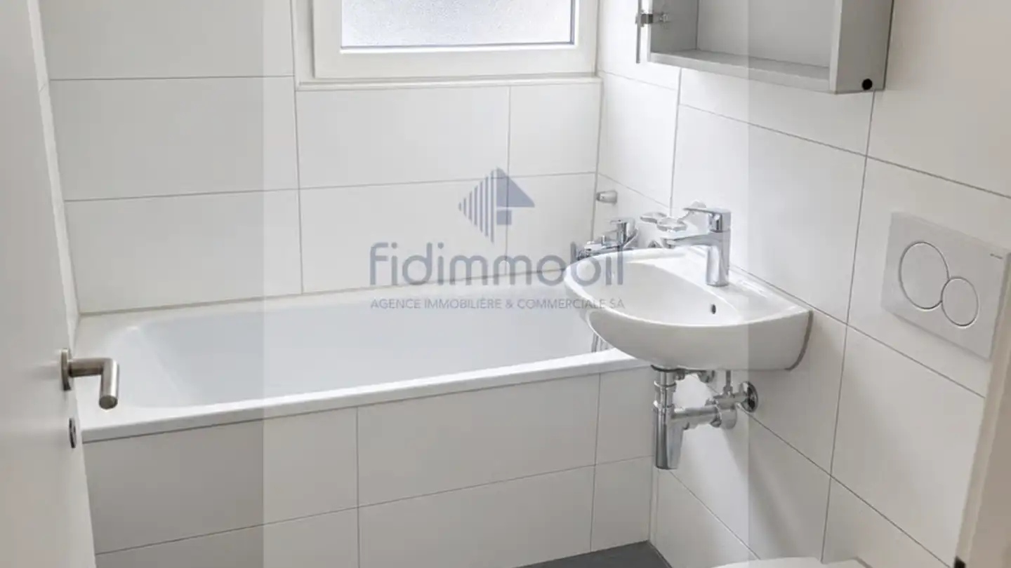 Appartement à louer - Rue Du Rocher 24, 2000 Neuchâtel - Photo 4