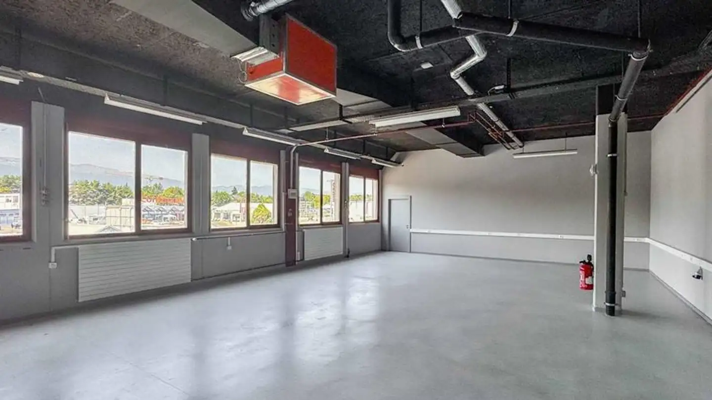 Mischgenutztes Gebäude mieten - 1217 Meyrin