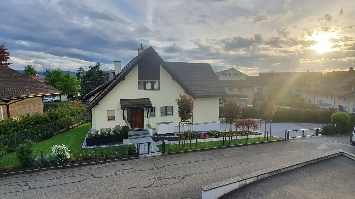 Einfamilienhaus mieten - Bodenholzstrasse 11a, 8340 Hinwil