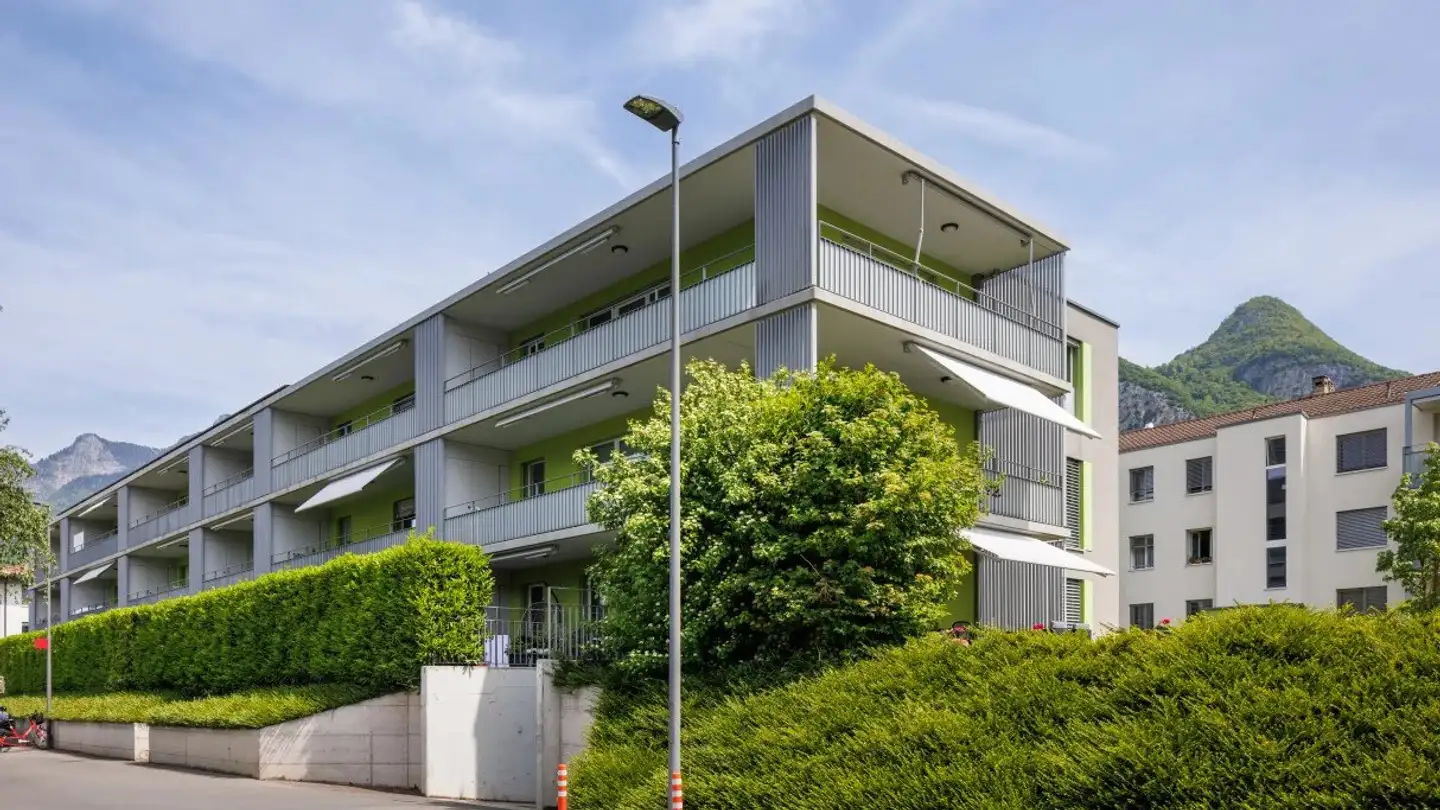 Outdoor parking space for rent - Chemin Des Vergers 11, 1860 Aigle