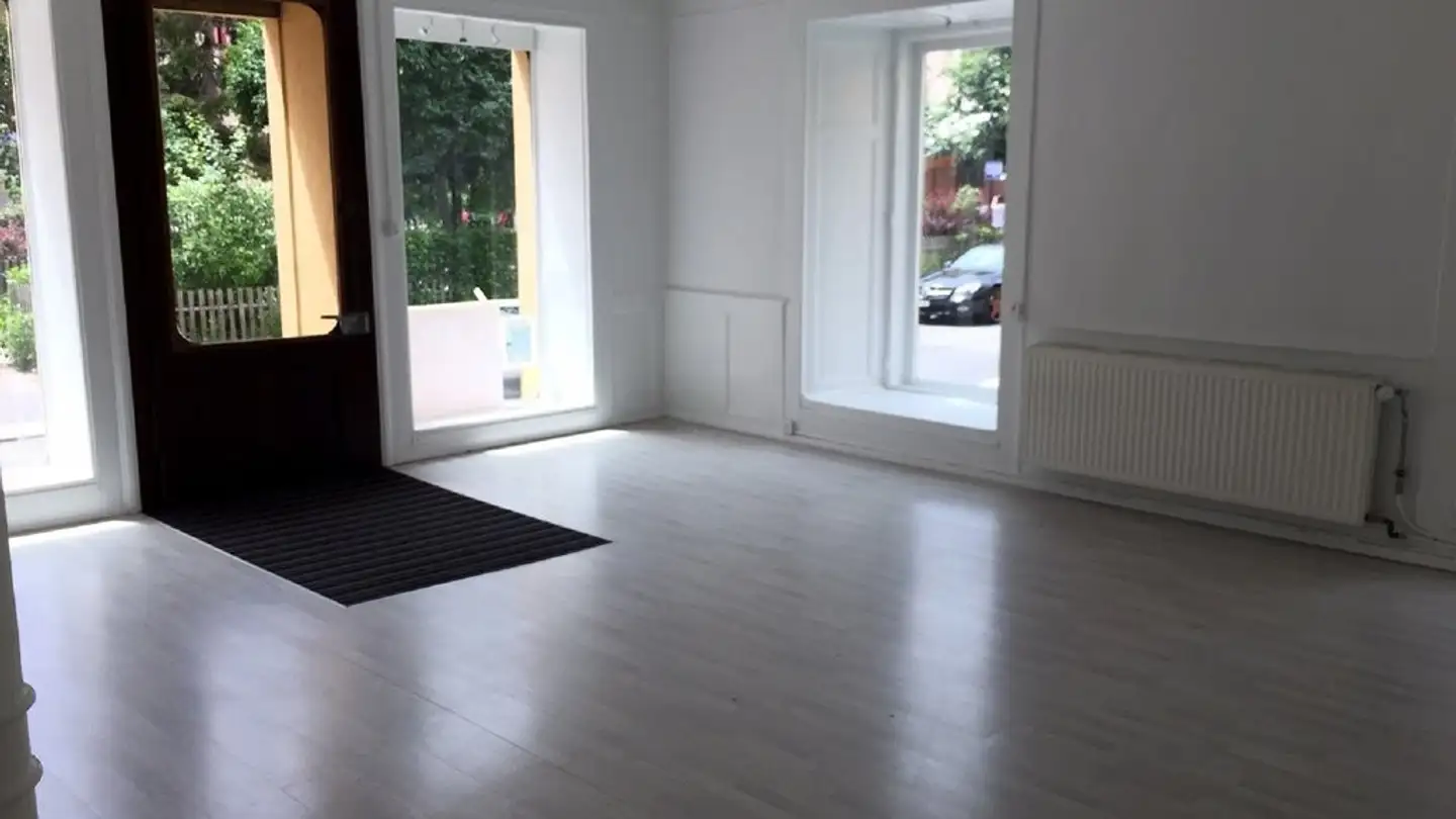 Commercial à louer - Rue Du Premier-Mars 4, 2300 La Chaux-de-Fonds - Photo 2