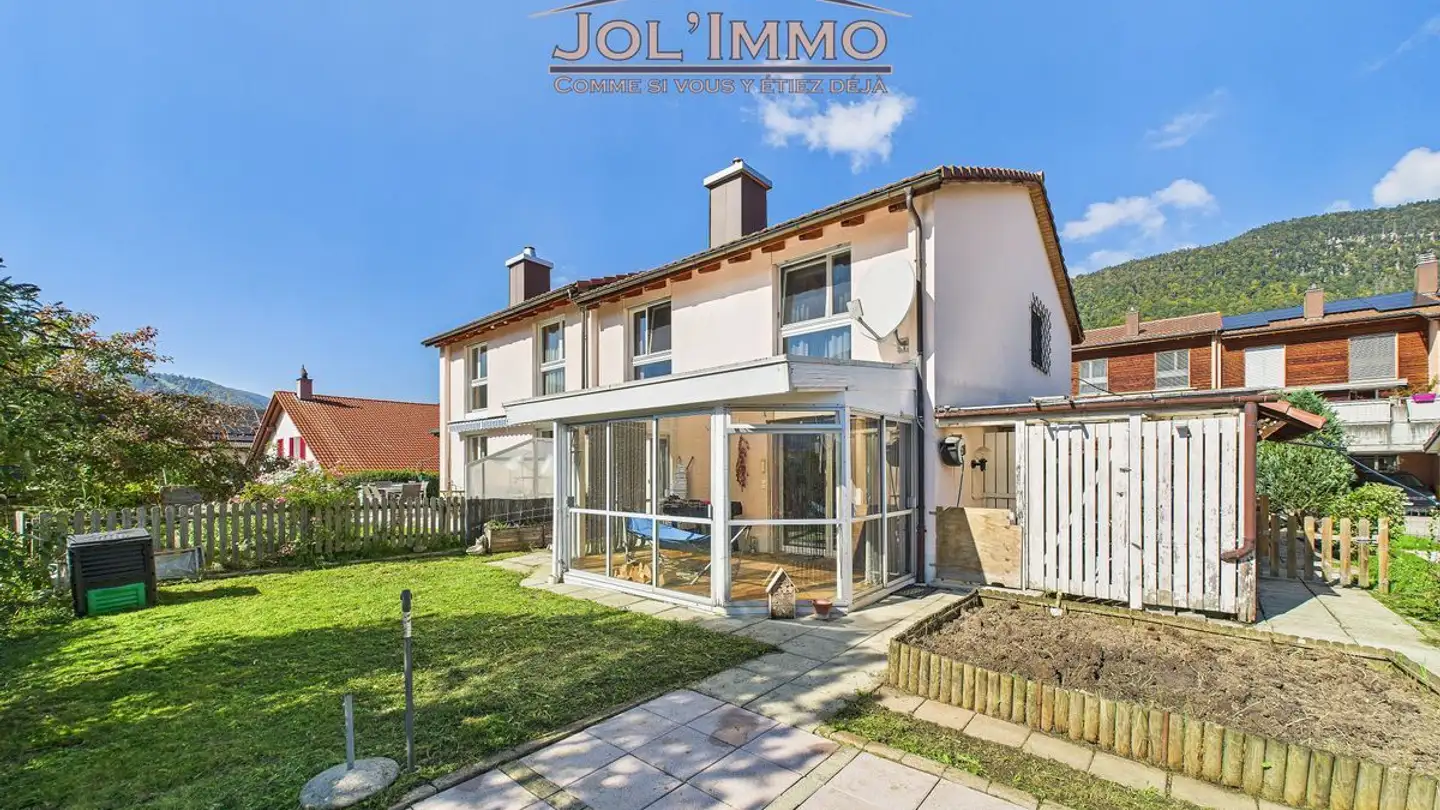 Maison jumelle à vendre - 2740 Moutier