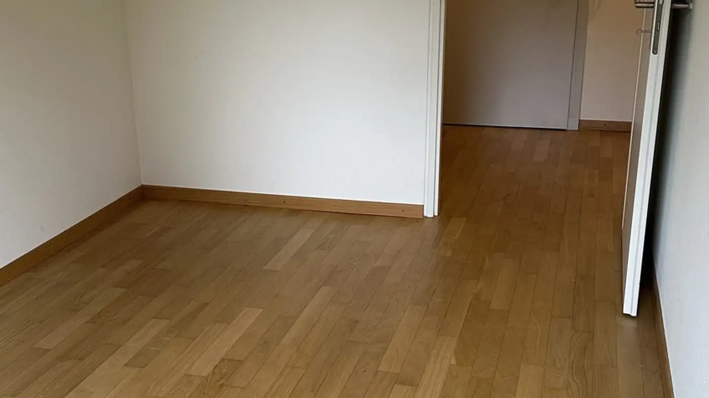 Zimmer mieten - 4142 Münchenstein