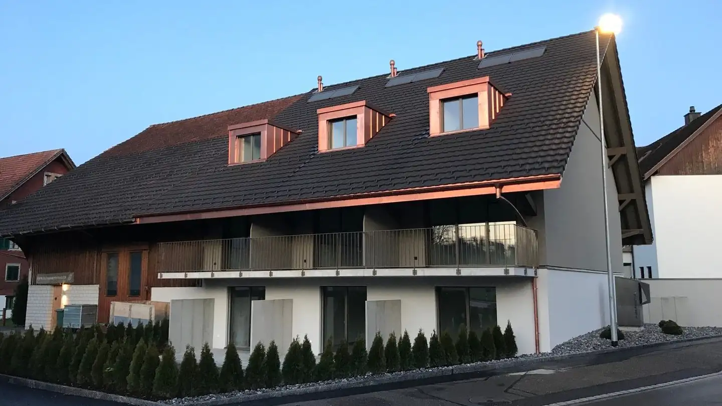 Row house for rent - Rickenstrasse 23b, 8646 Wagen