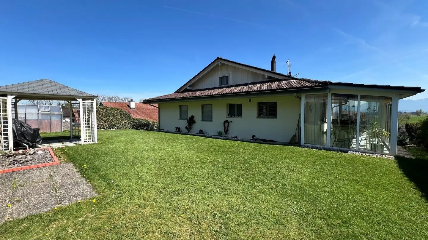 Semi-detached house for rent - 6016 Hellbühl