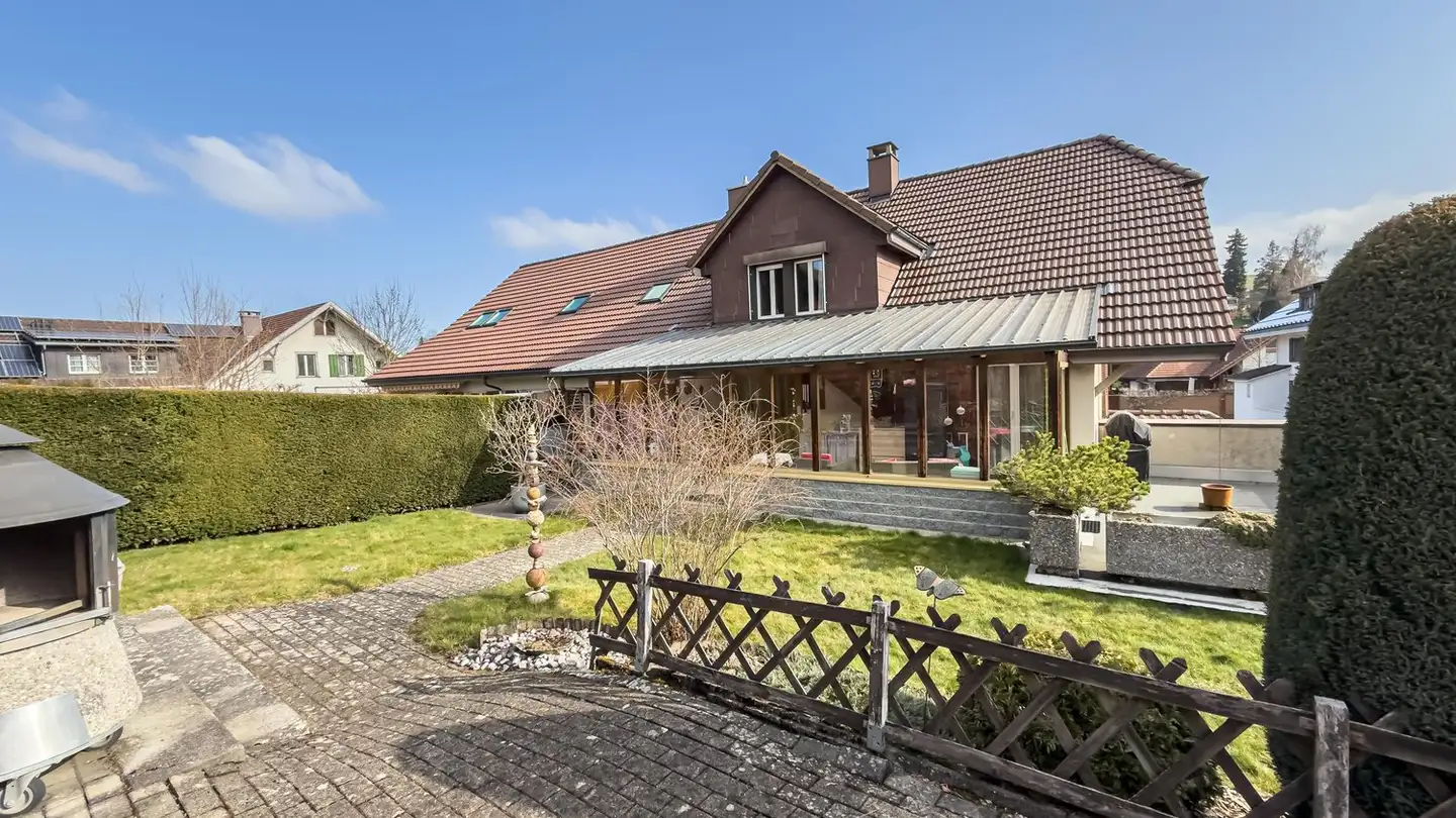 Edificio residenziale in vendita - Dorfstrasse 84, 4917 Melchnau - Foto 2