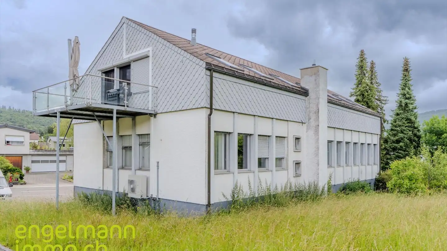 Mixed-use building for sale - Route De Champoz 9, 2735 Bévilard