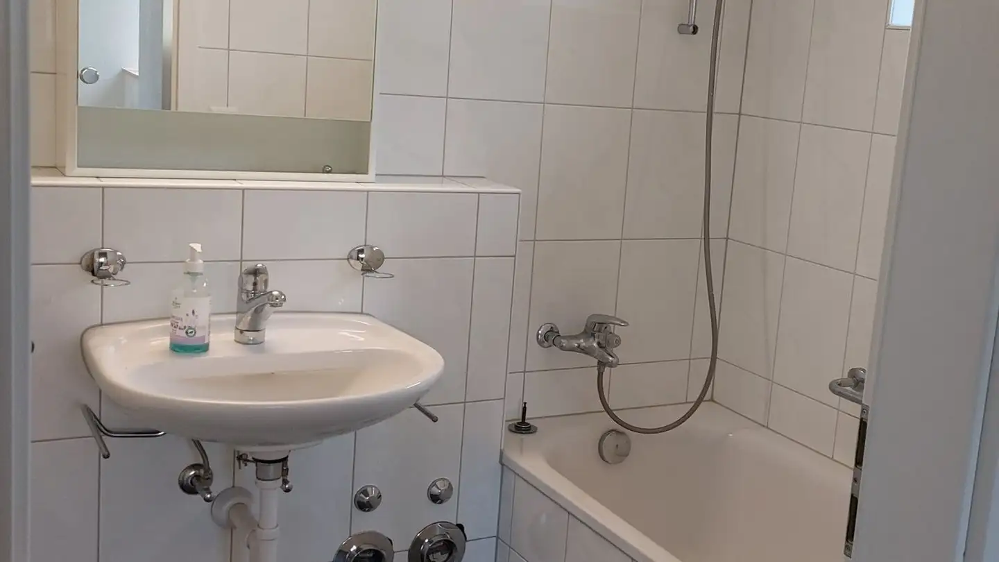 Appartement à louer - Hauptstrasse 19, 8637 Laupen ZH - Photo 4
