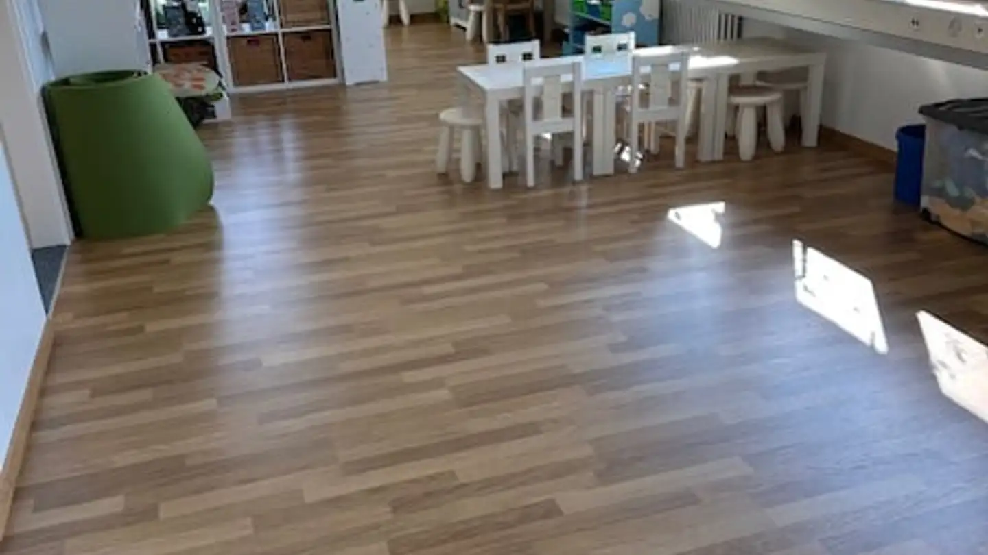 Bürofläche mieten - Feldbachstrasse 80, 8634 Hombrechtikon - Foto 2