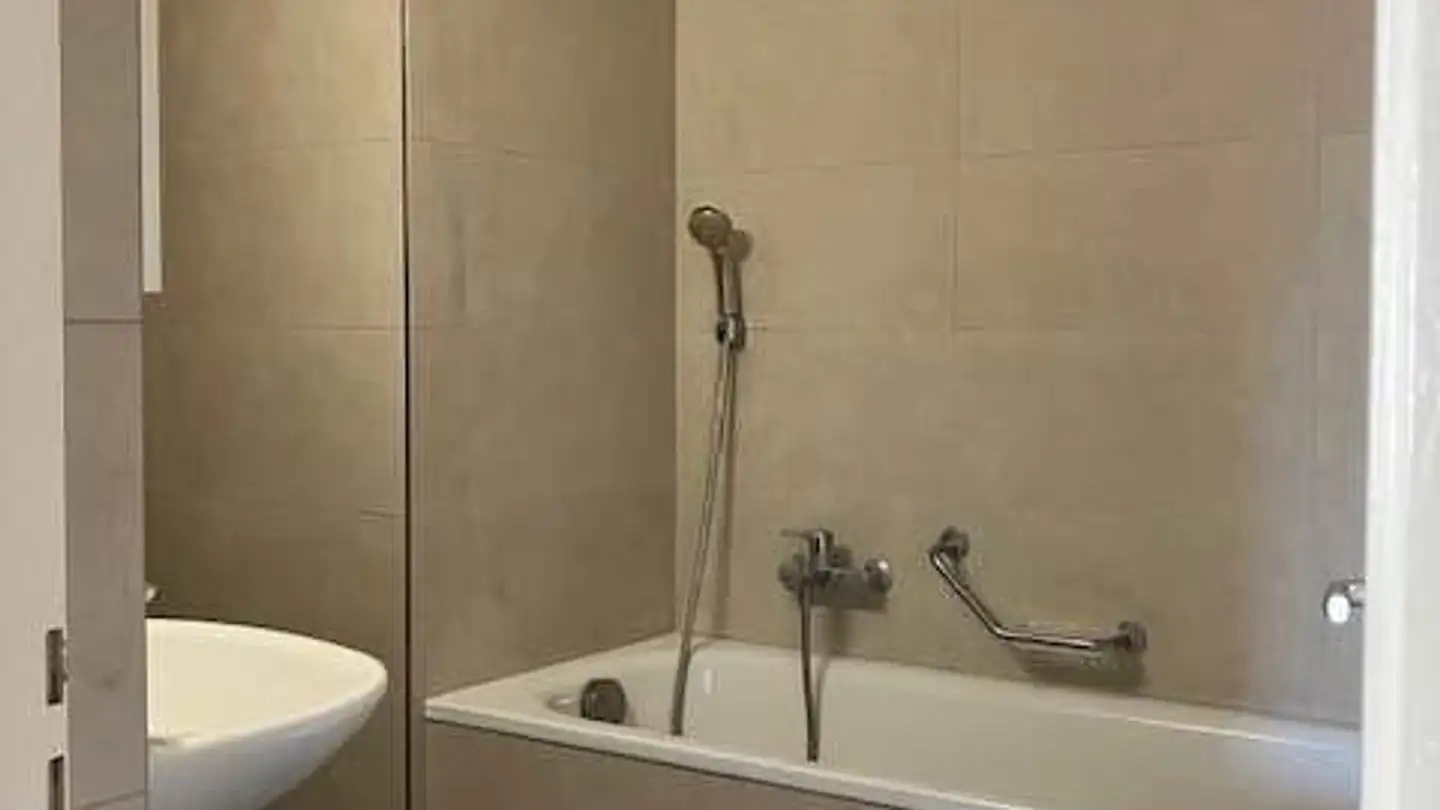 Apartment for rent - 1201 Genève - Photo 2