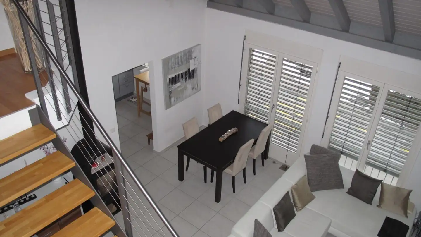 Appartement à louer - Stuhlenstrasse 5, 8123 Ebmatingen