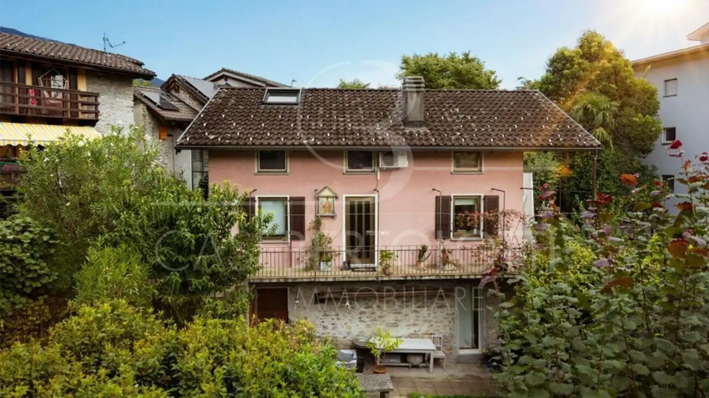 Casa singola in vendita - Via Cadogno 11, 6648 Minusio