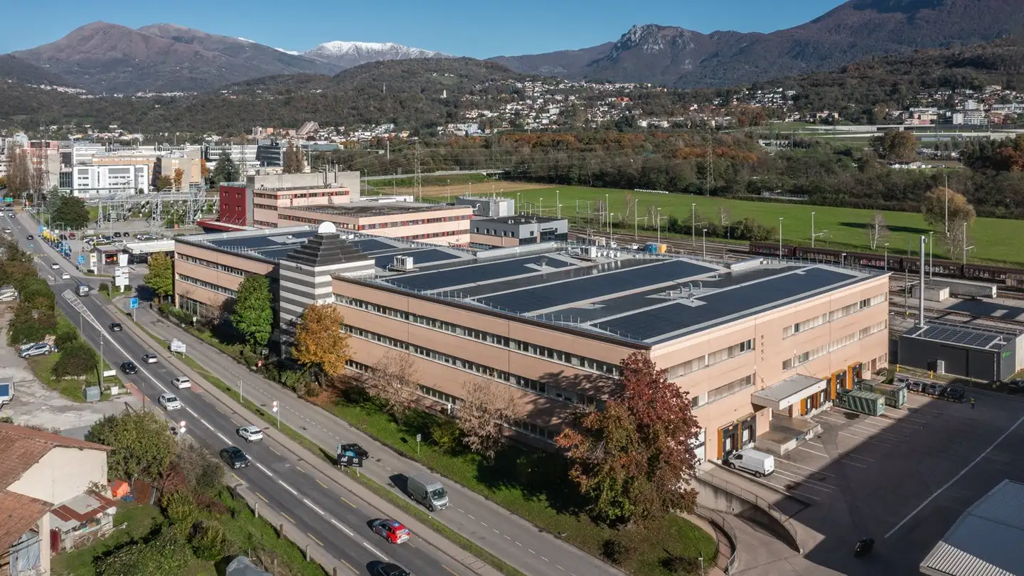 Proprietà industriale in affitto - Via Cantonale 6, 6928 Manno