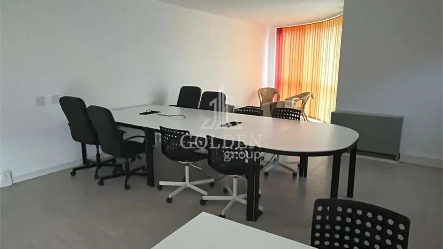 Office space for rent - 6982 Agno - Photo 3