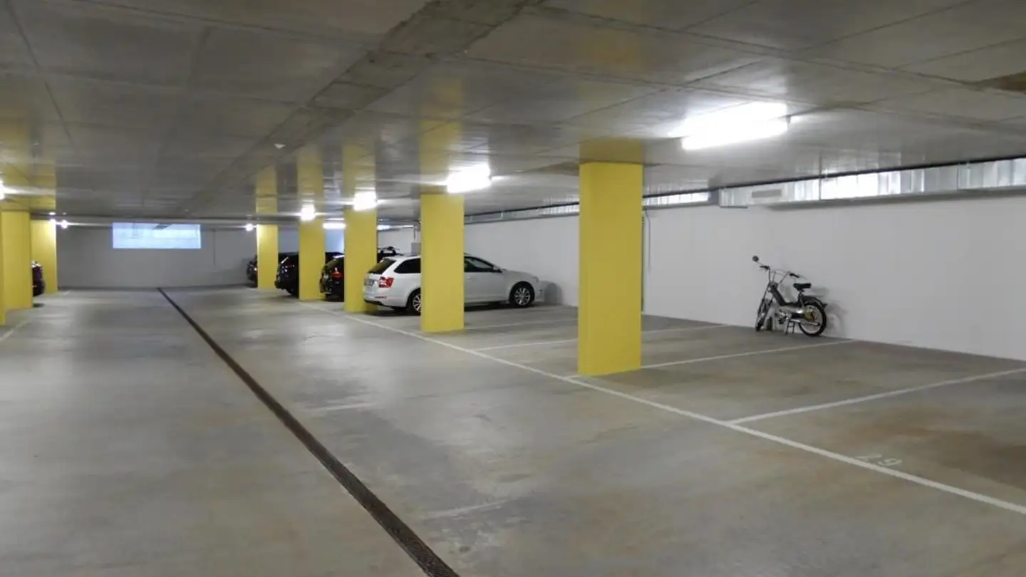 Tiefgaragenstellplatz mieten - Heglerstrasse 7a, 6285 Hitzkirch