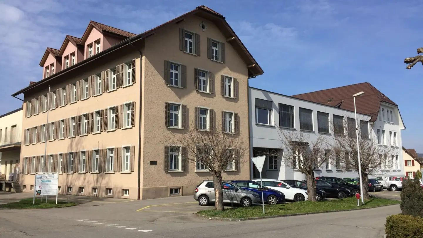 Office space for rent - Alte Bahnhofstrasse, 5612 Villmergen