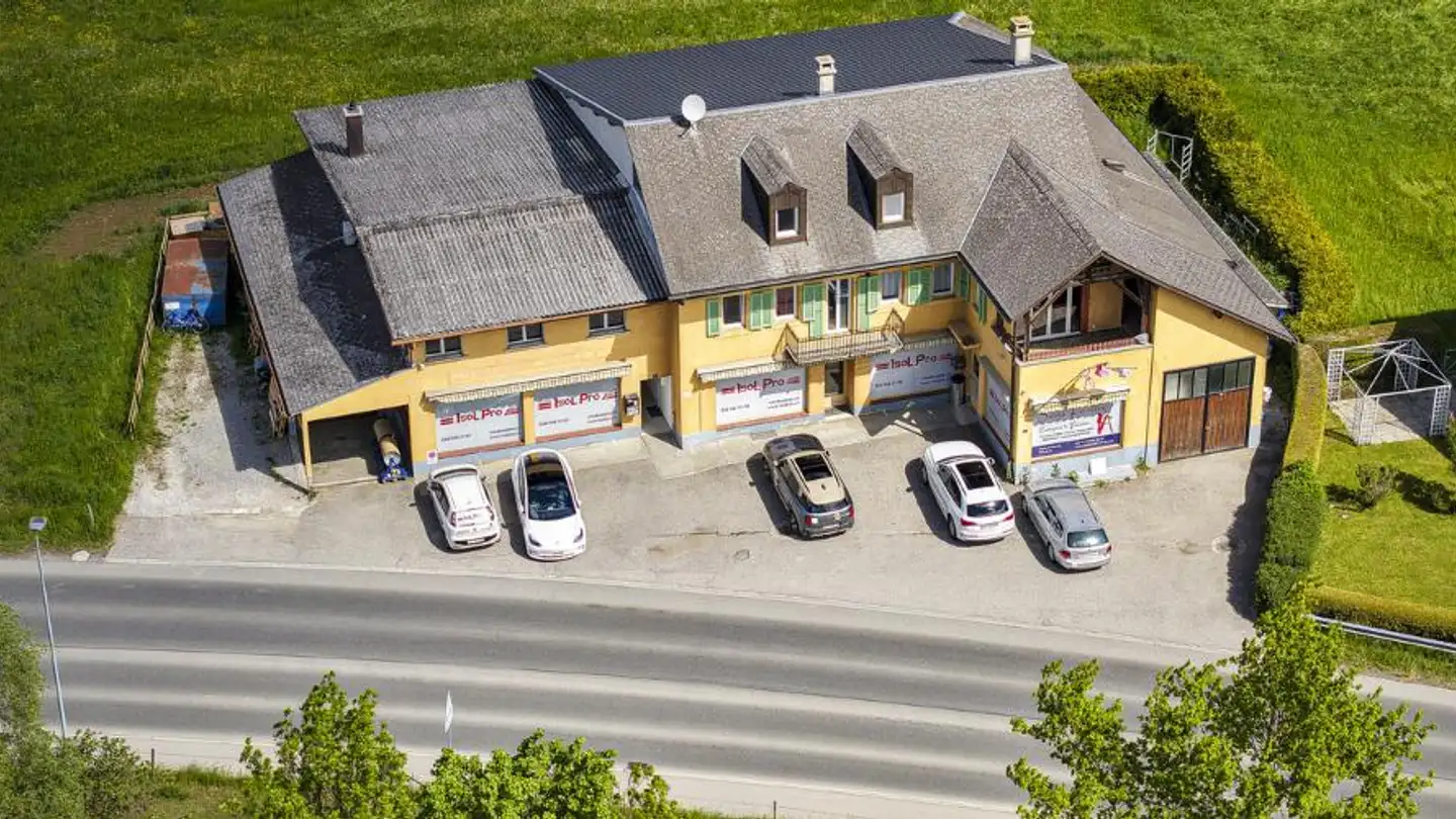Immeuble mixte à vendre - Route Principale 342, 1628 Vuadens