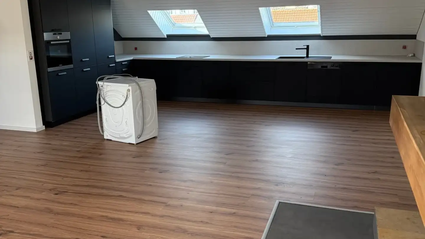 Attic flat for rent - Rue Numa-Droz 61, 2300 La Chaux-de-Fonds - Photo 2
