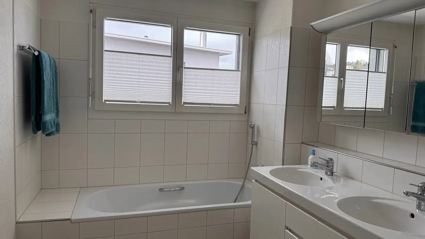 Attique à louer - Langweid 1, 6333 Hünenberg See - Photo 4