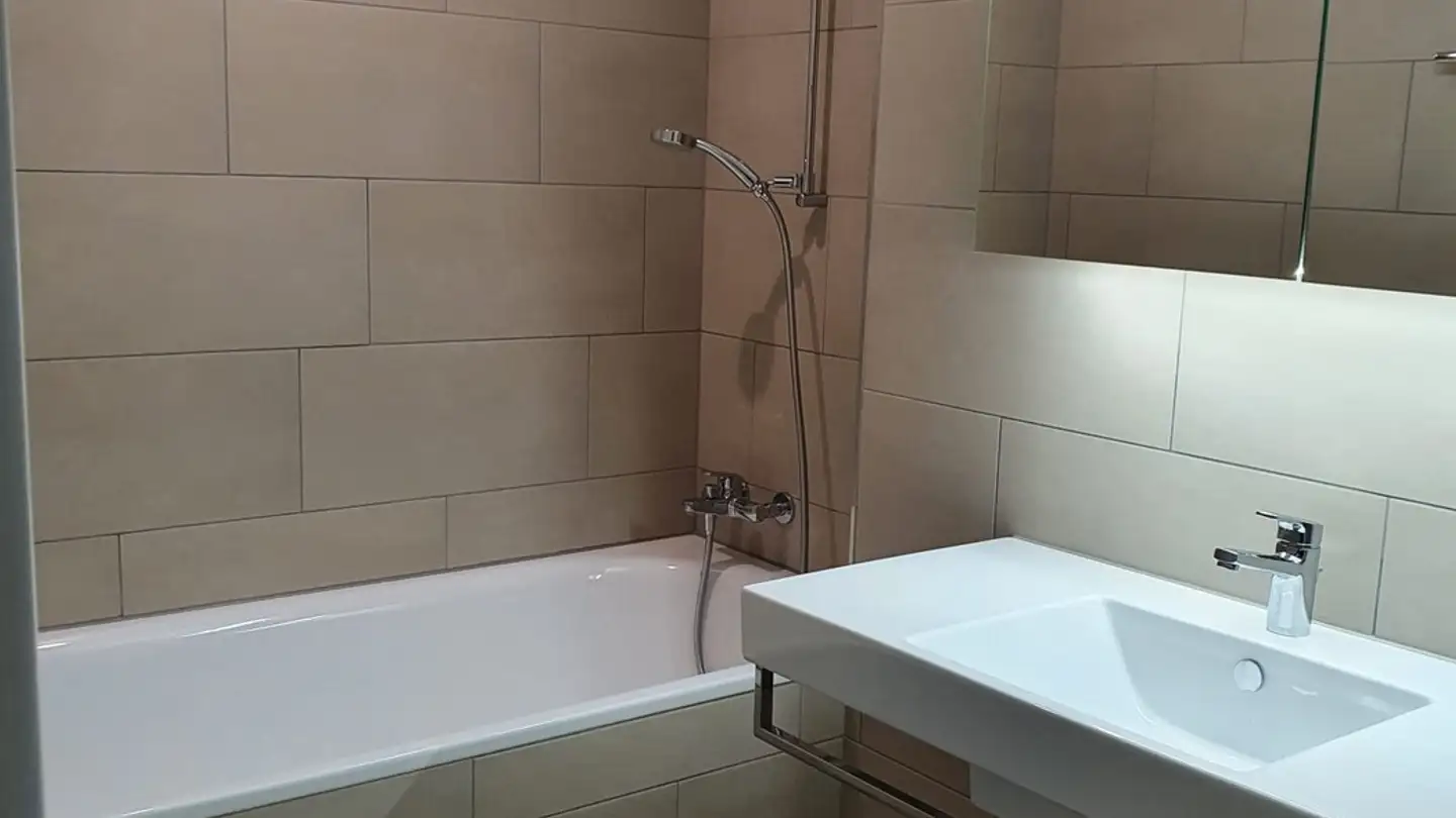 Appartement à louer - Wechselächerstrasse 39, 8103 Unterengstringen - Photo 4