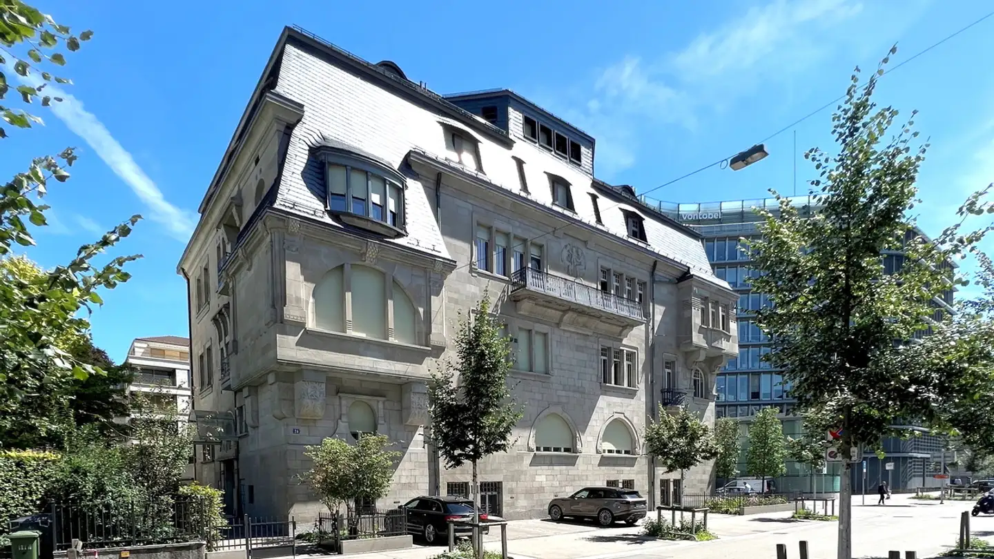 Place de parking extérieure à louer - Genferstrasse, 8002 Zürich