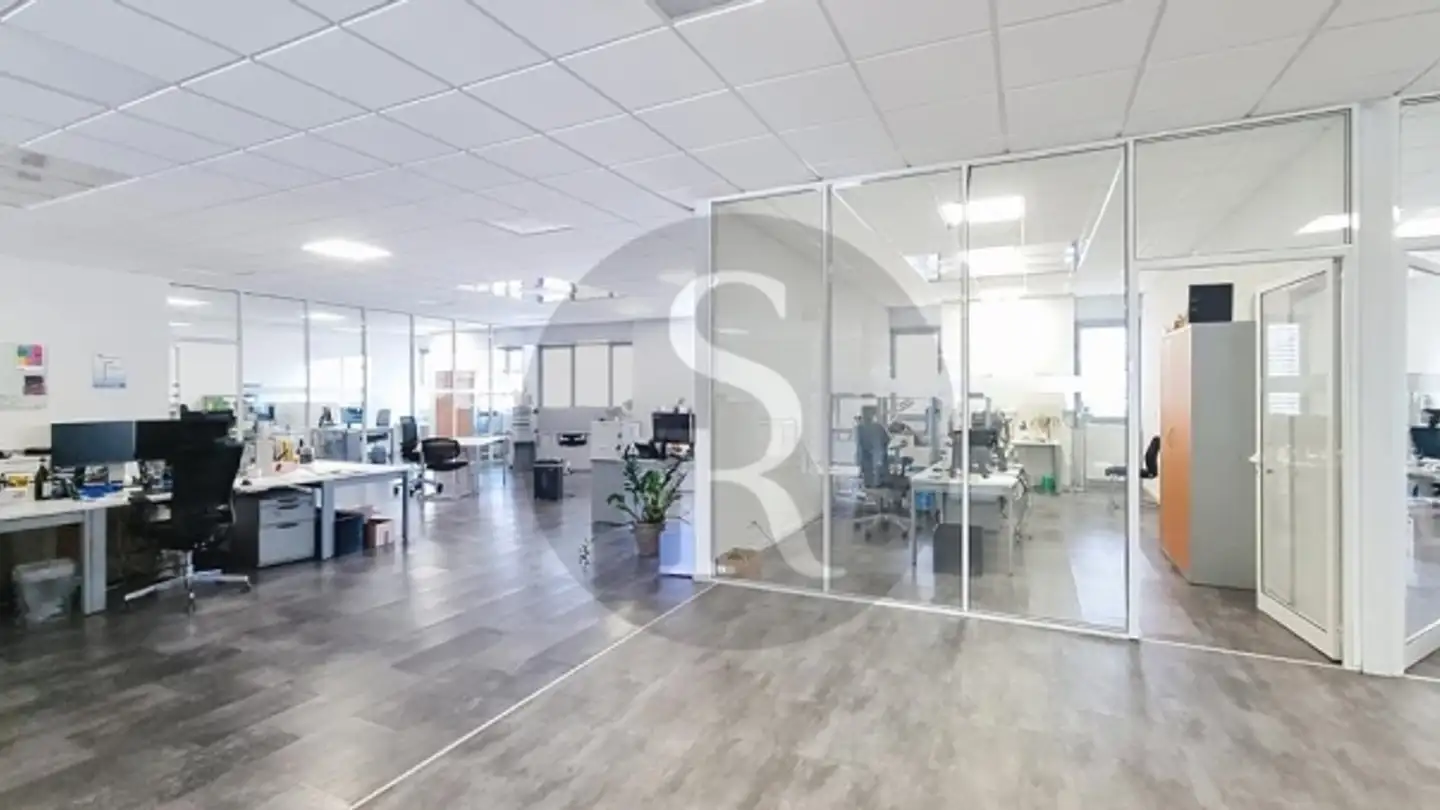 Commercial à louer - Rue De La Gare 4, 2034 Peseux