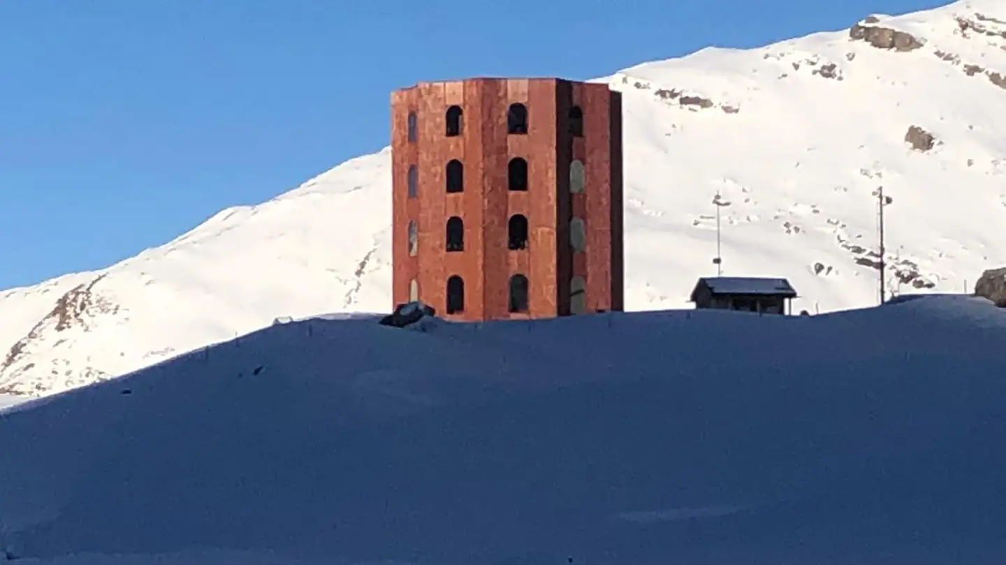 Edificio ad uso misto in vendita - 7524 Zuoz - Photo 2