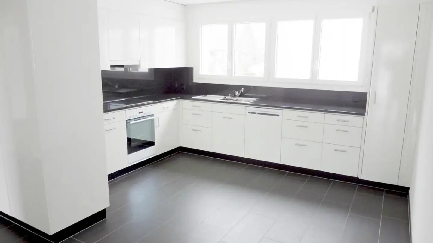 Wohnung mieten - Burgstrasse 11b, 7012 Felsberg - Foto 2