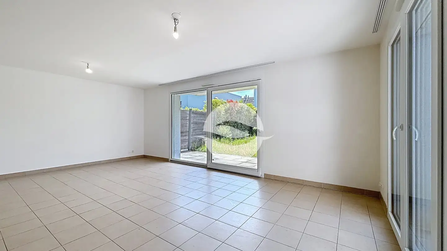 Semi-detached house for rent - Route De Soral 10b, 1232 Confignon - Photo 4