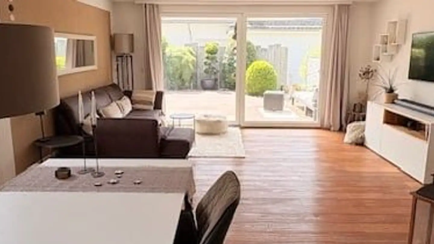 Casa bifamiliare in affitto - Laufenrainstrasse 13a, 8340 Hinwil - Foto 2