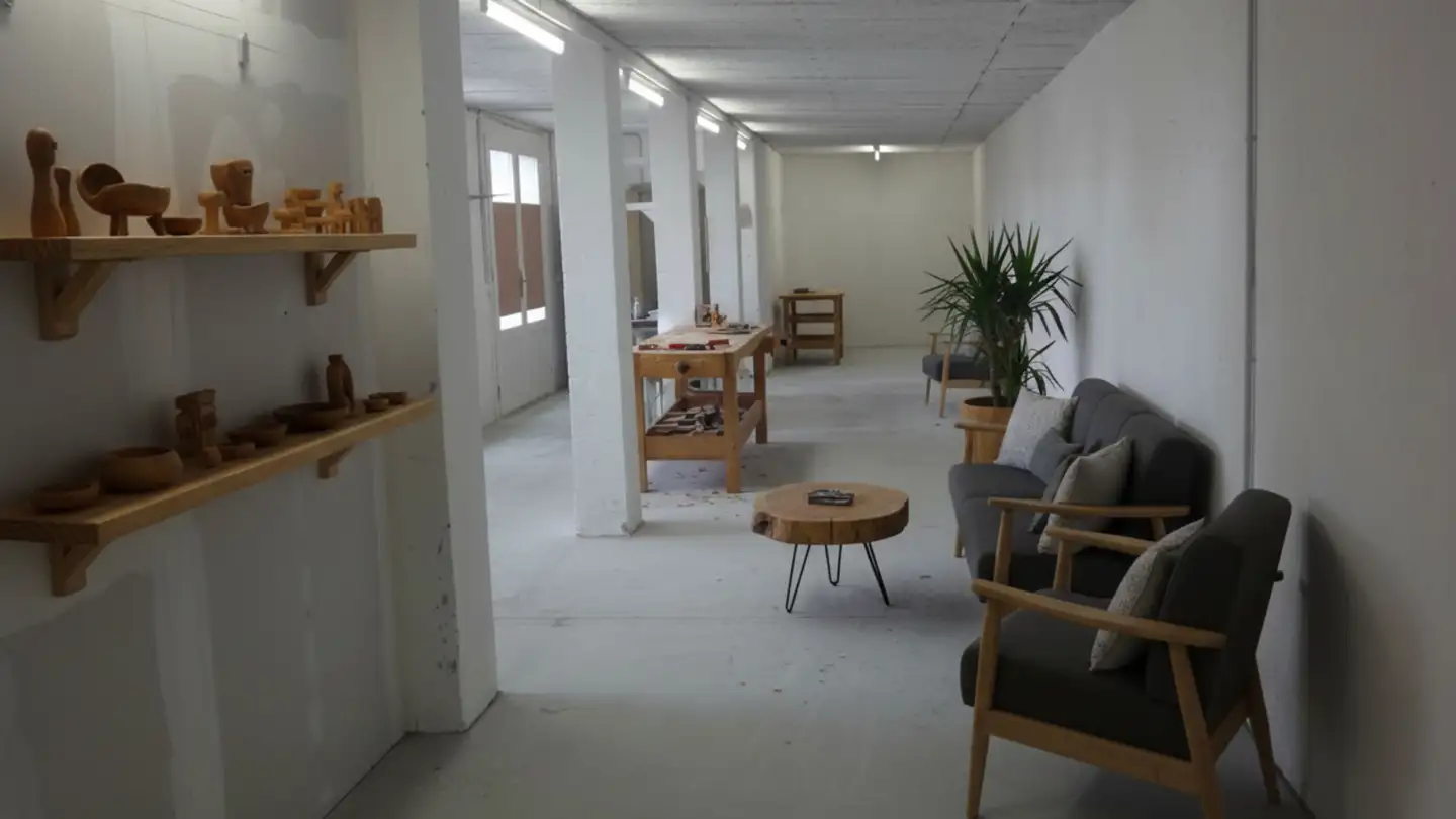 Commercial for rent - Rue De Boujean / Bözingenstrasse 146, 2504 Biel/Bienne