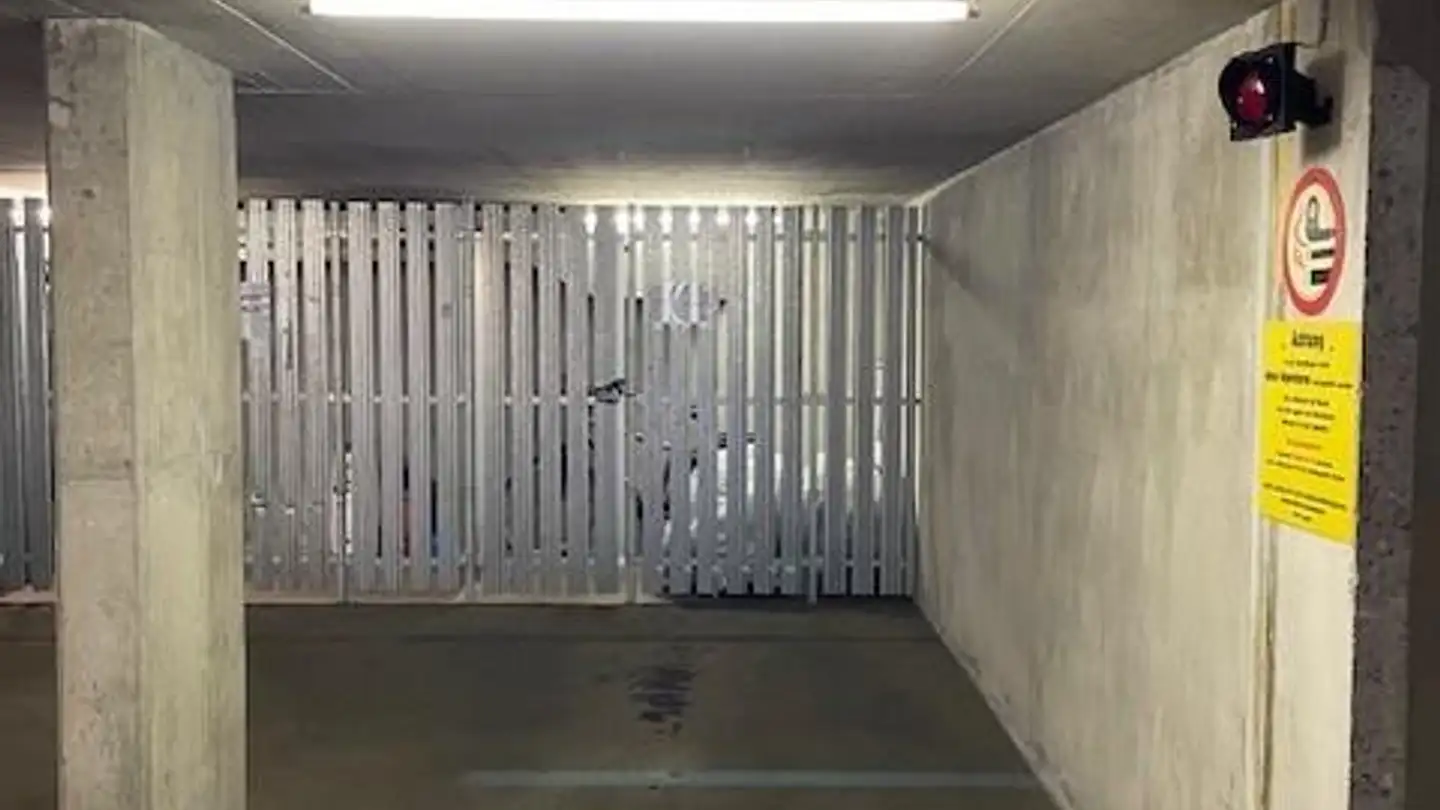 Underground parking space for rent - Brunngasse 3, 4153 Reinach BL