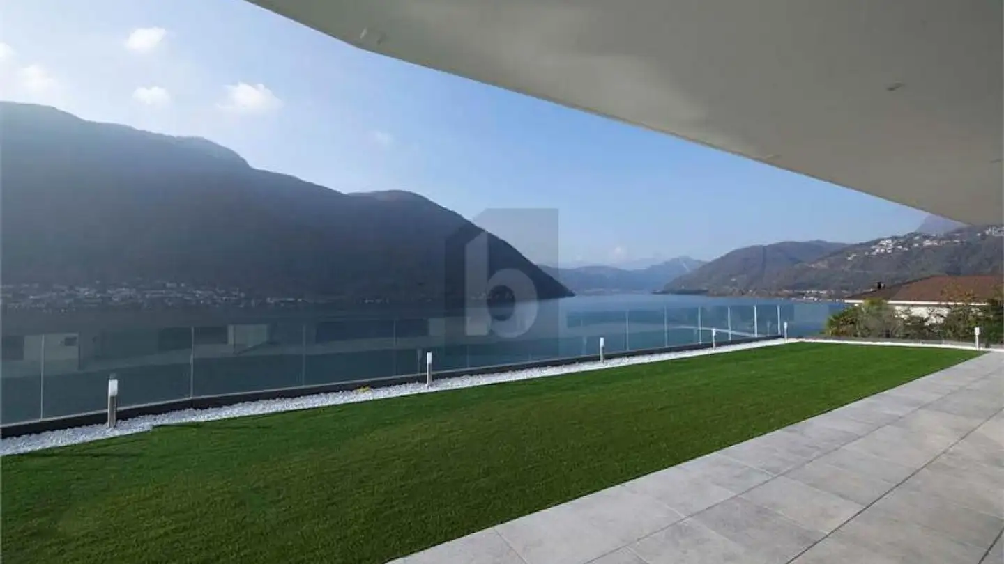 Penthouse for rent - 6825 Capolago - Photo 3