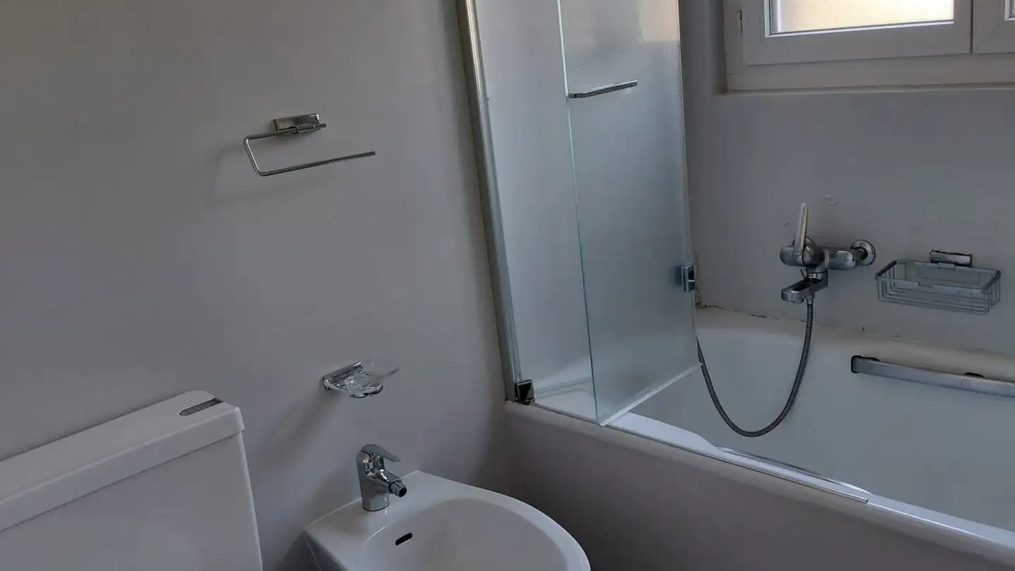 Apartment for rent - Via Carcale 13, 6596 Gordola - Photo 4