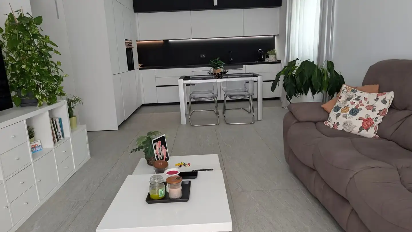 Dachgeschosswohnung mieten - Via Dei Canova 5, 6830 Chiasso