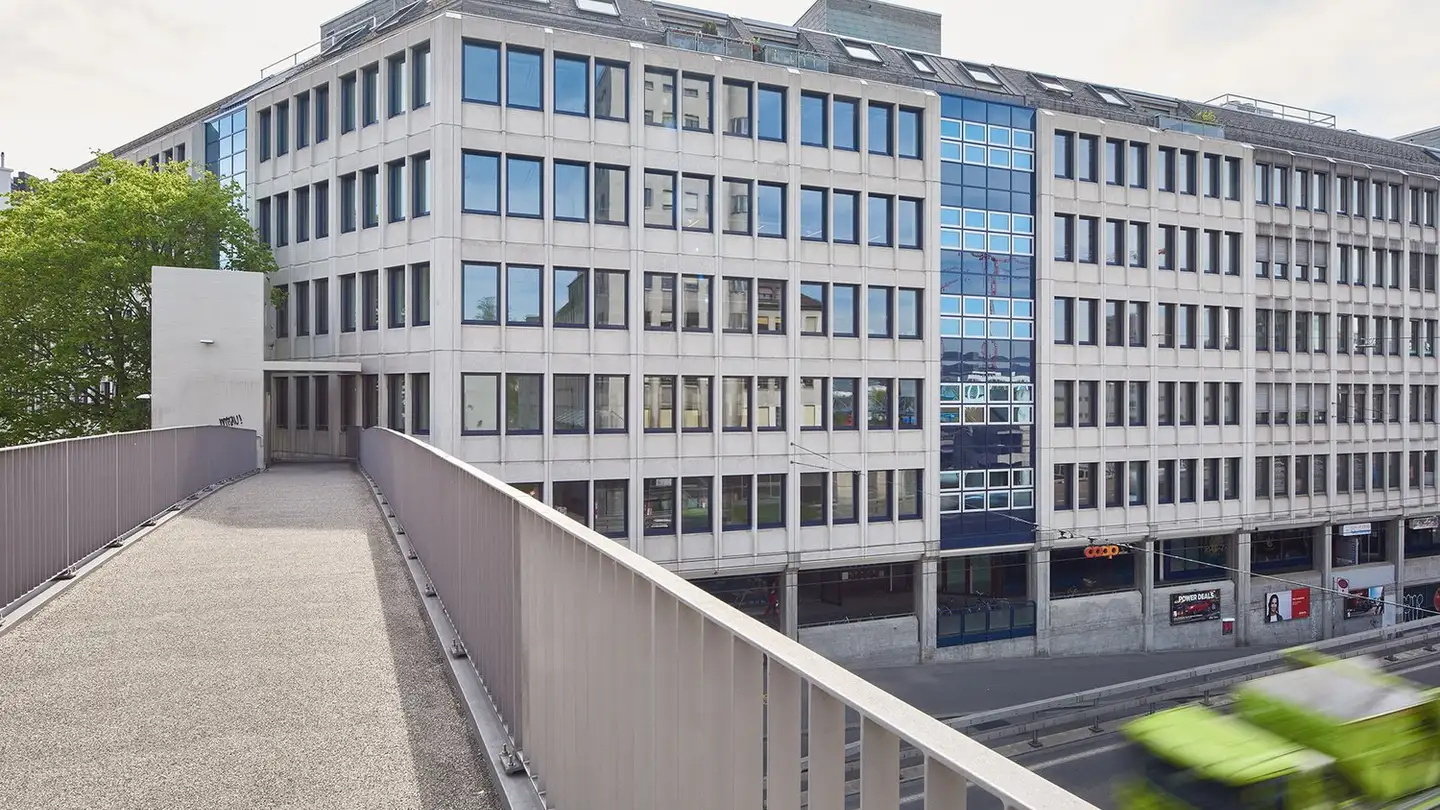 Tiefgaragenstellplatz mieten - Röschibachstrasse 24, 8037 Zürich