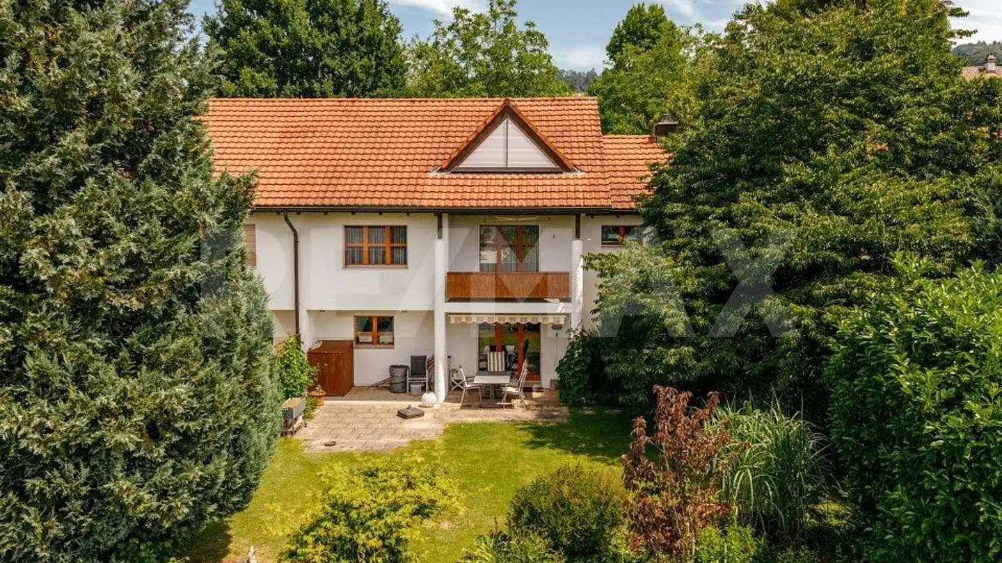Casa bifamiliare in vendita - Huttenpeterstrasse 18, 5452 Oberrohrdorf