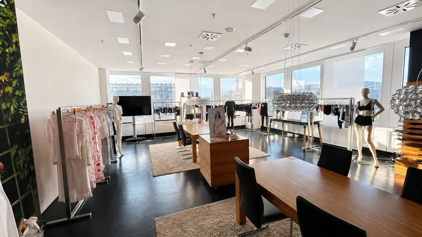 Commercial for rent - Thurgauerstrasse 117, 8152 Glattpark (Opfikon)