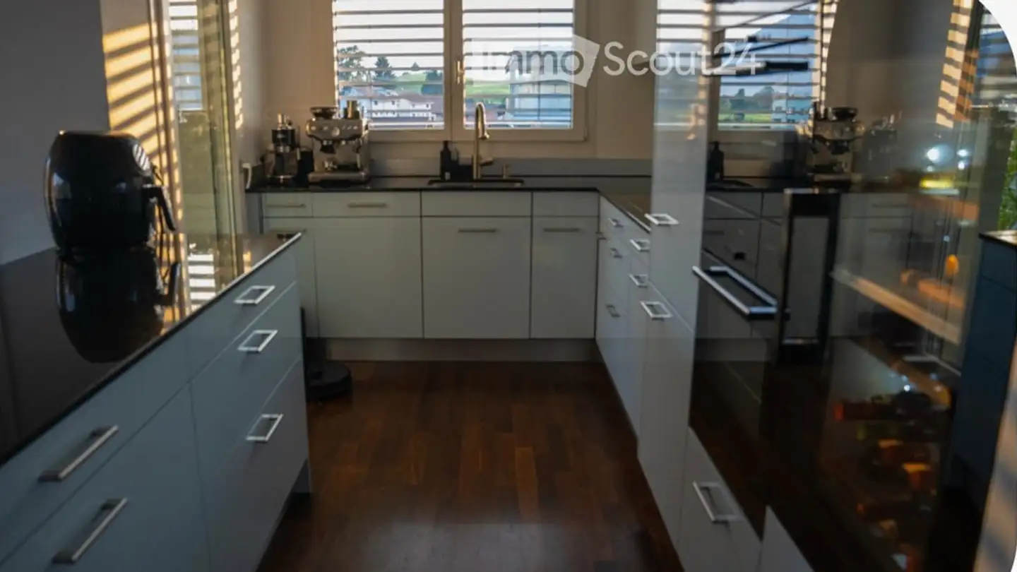 Wohnung mieten - 6353 Weggis