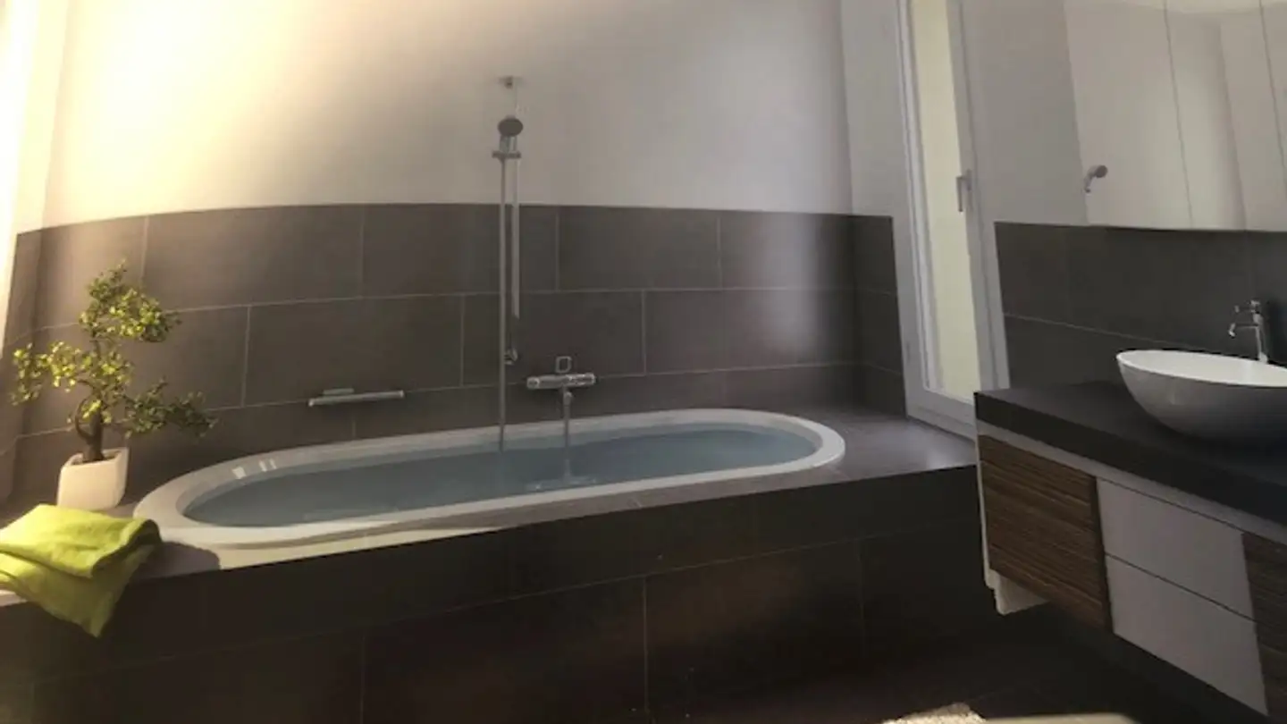 Appartement à louer - Krähenbergstrasse 1, 2543 Lengnau BE - Photo 3